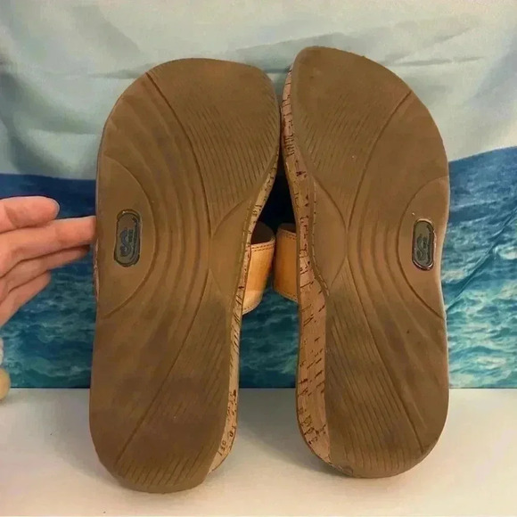 Sunflower Genuine Leather Tan Softwalk Sandals - Picture 12 of 16